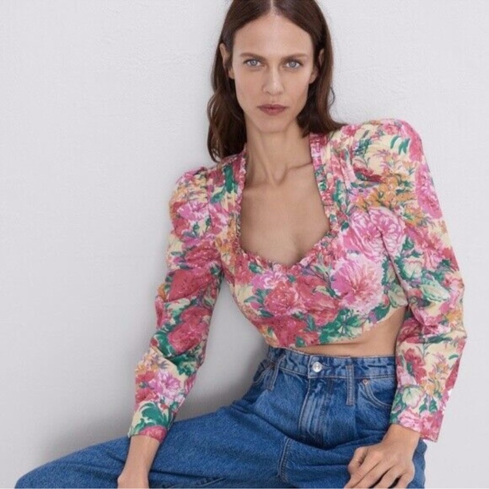 Zara puff sleeve floral crop top